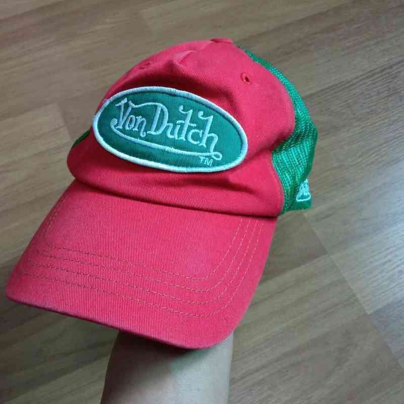 Designer Luxury Trucker Hat Cap Size 