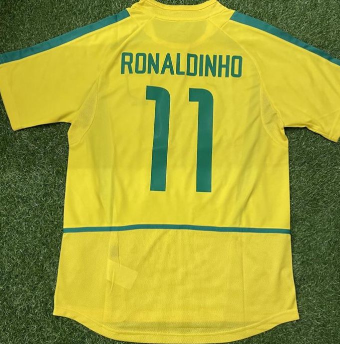 2002 Home Ronaldinho 11