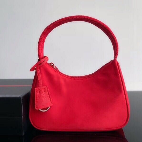 Canvas Hobo Red