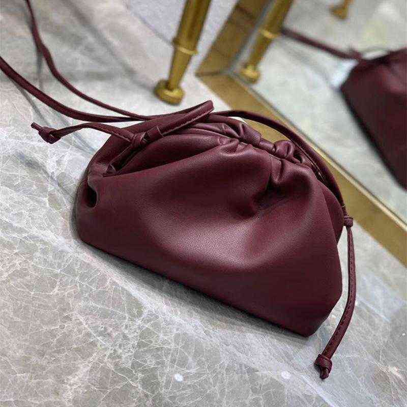 burgundy small with shoulder straps