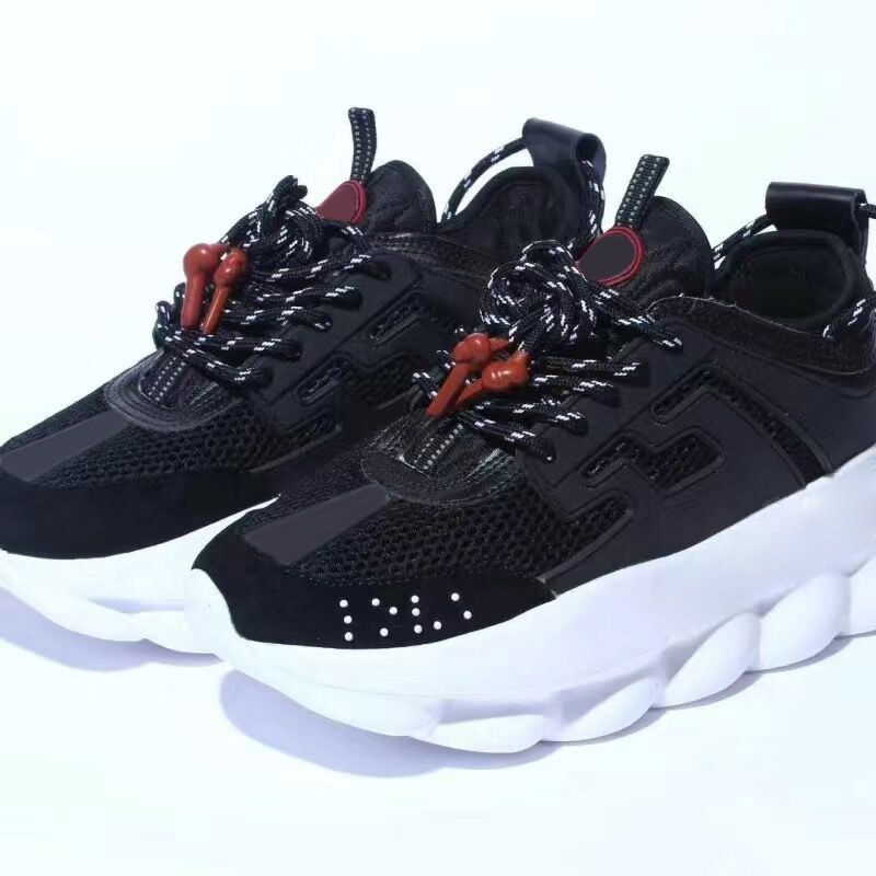 Versace chain deals reaction animalier
