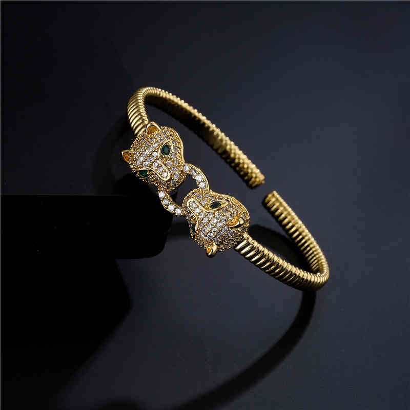 Gold-Bracelet