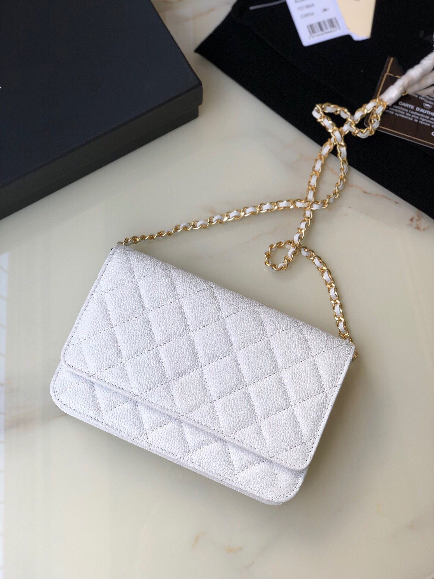 Sac blanc # cha￮ne en or