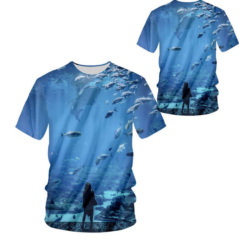 T-shirts de poisson en mer