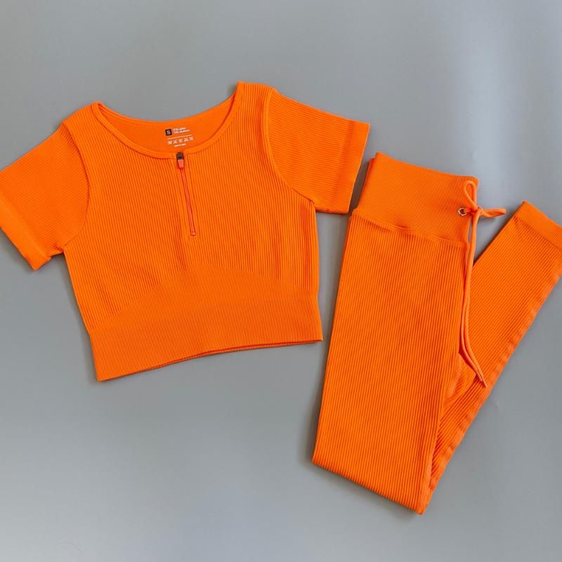 Spodnie z shirty pomarańczy