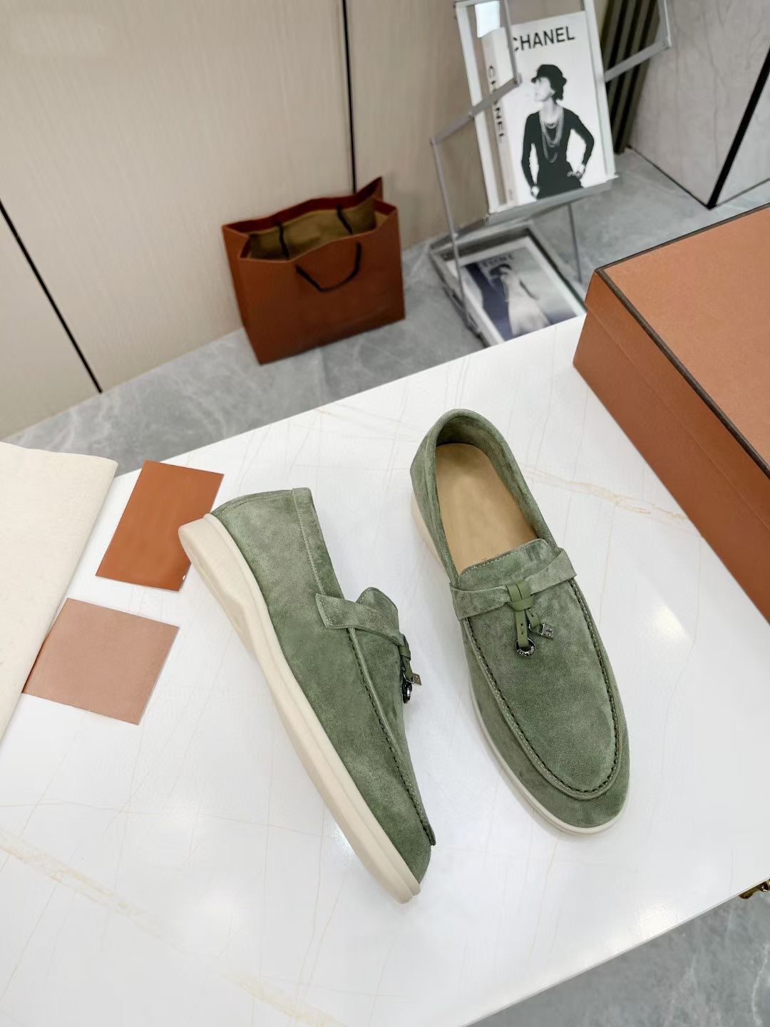 Light Green+suede