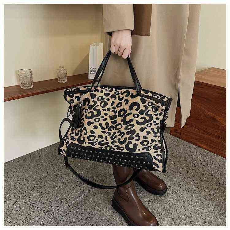 leopard black