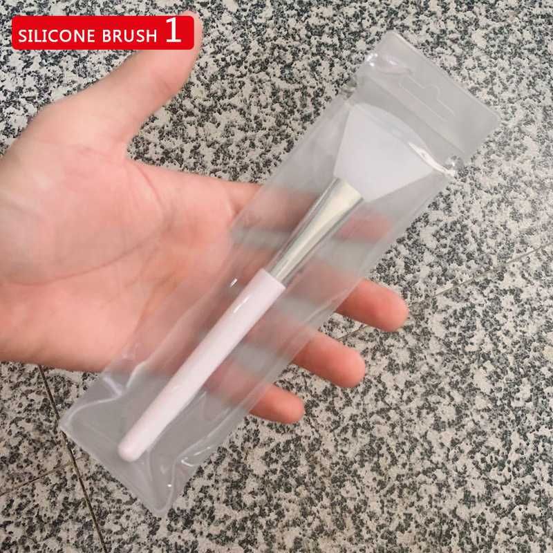 Brosse en silicone 1