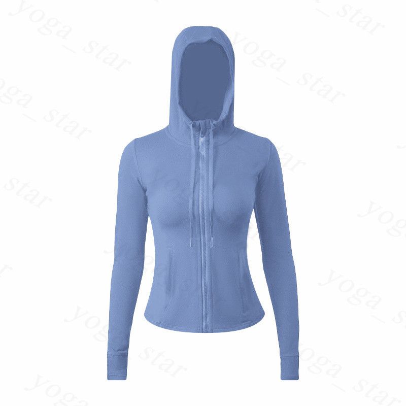 7 mit Hoodies