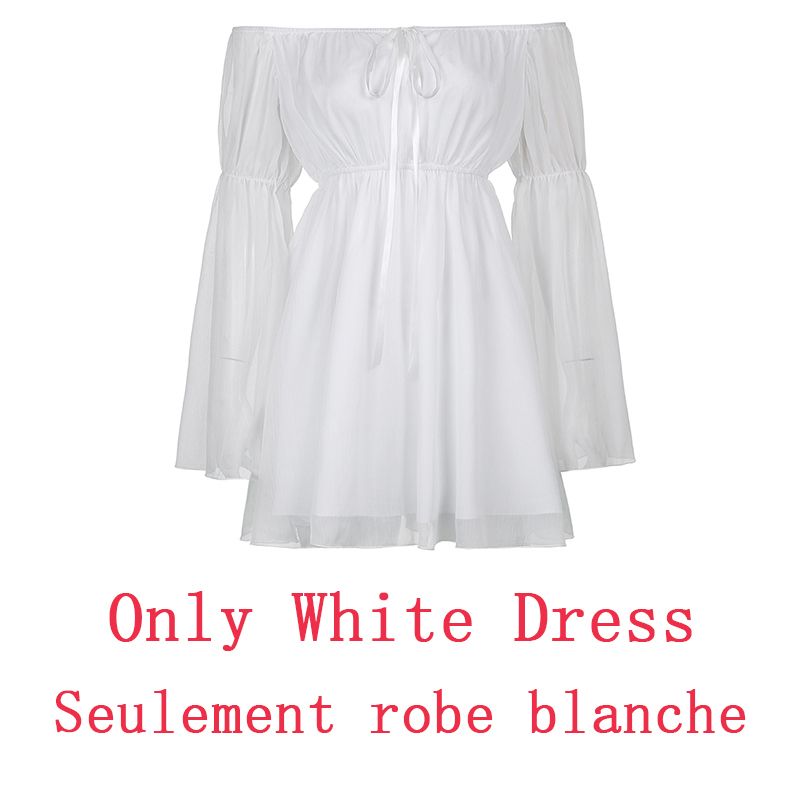 Seule robe blanche