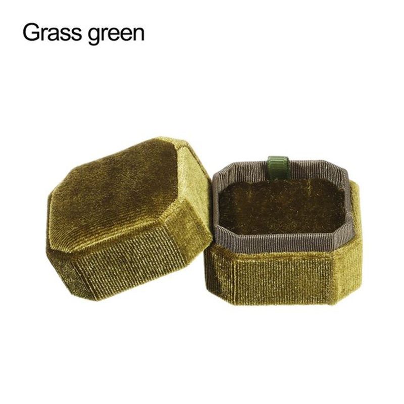 Kolye kutusu çimen yeşil