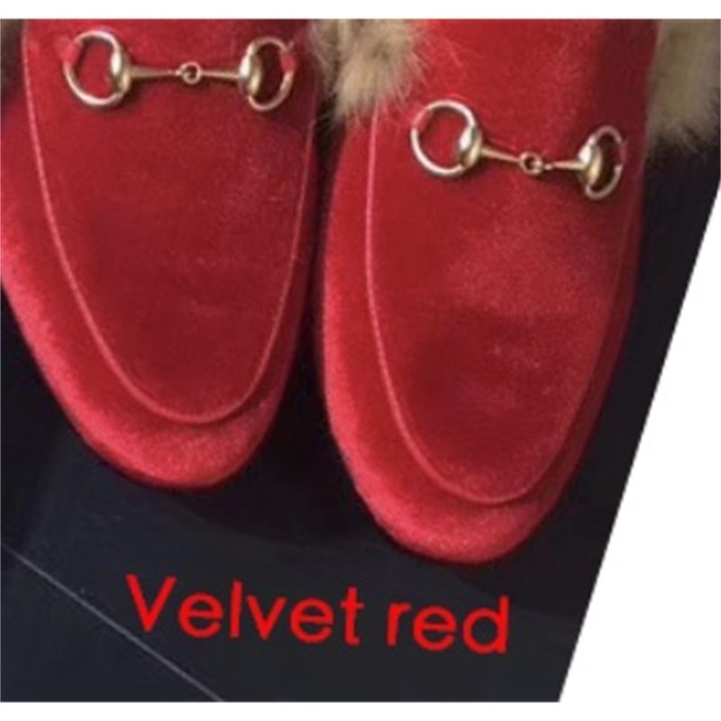 Velvet rouge