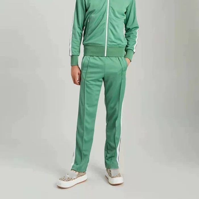светло -зеленые штаны