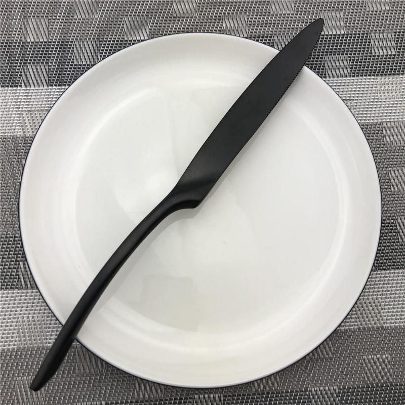 Nóż obiadowy