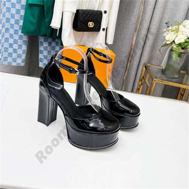 Fame Platform Sandal - Shoes