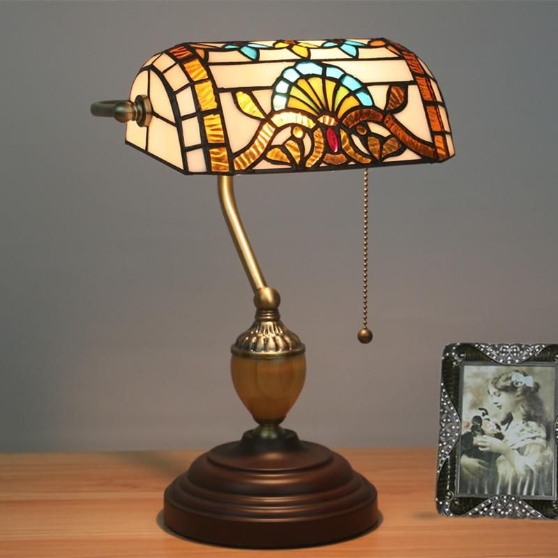 Lampada da scrivania2