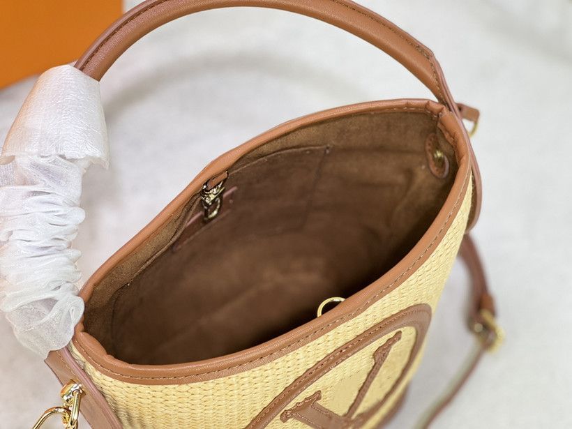 Buy [Used] LOUIS VUITTON Petit Bucket Straw 2WAY Shoulder Bag Knit Raffia  Caramel M59962 from Japan - Buy authentic Plus exclusive items from Japan