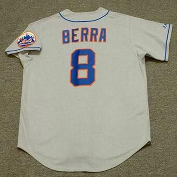 8 Yogi Berra 1973 회색