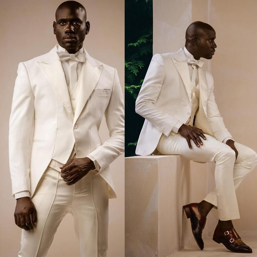 Cream White Wedding Tuxedos For Groom 