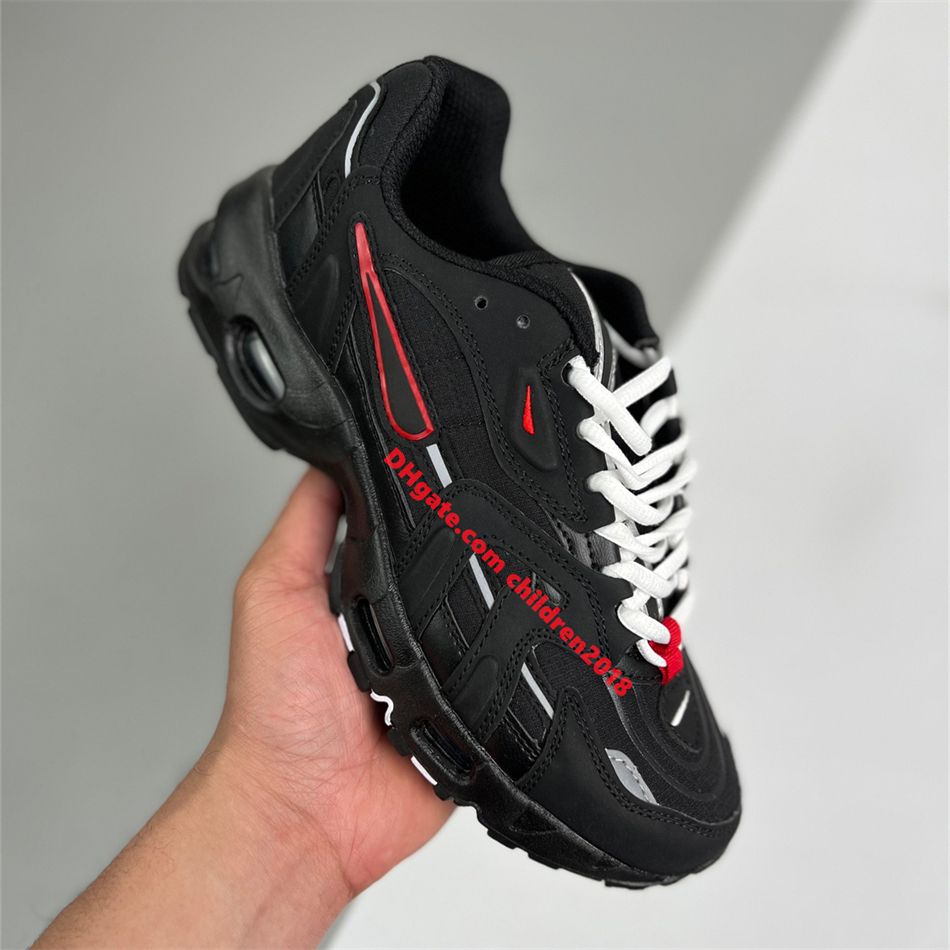 #03 Black Sport Red