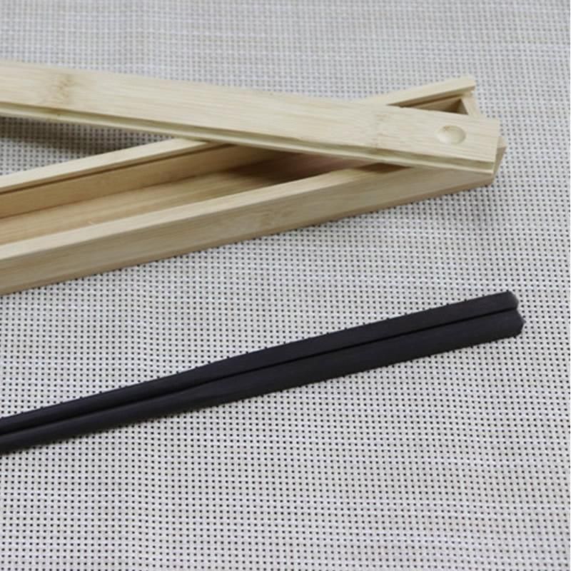 Svart trä chopstick