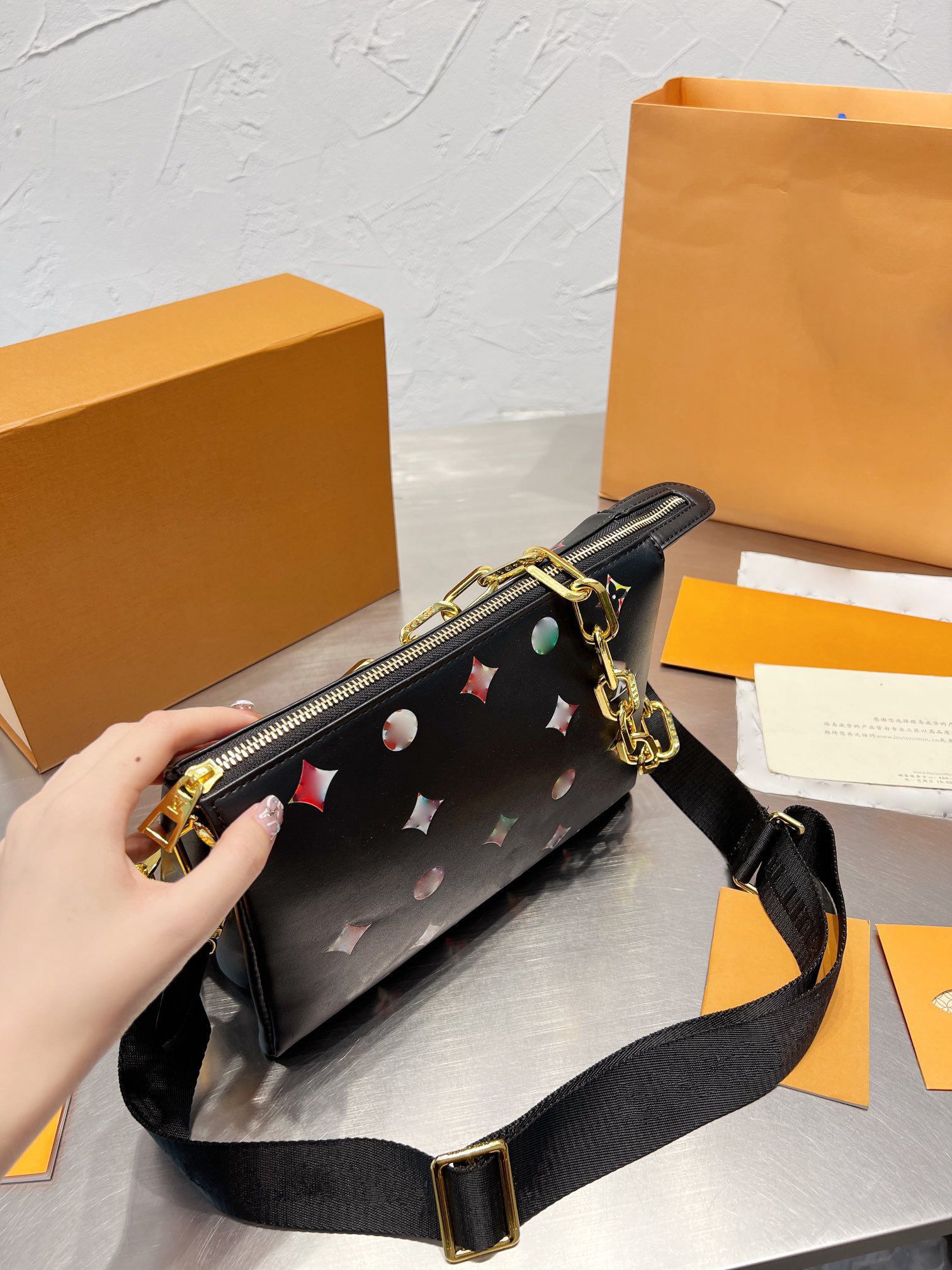 Coussin MM Bag Fashion Leather - Handbags M21281