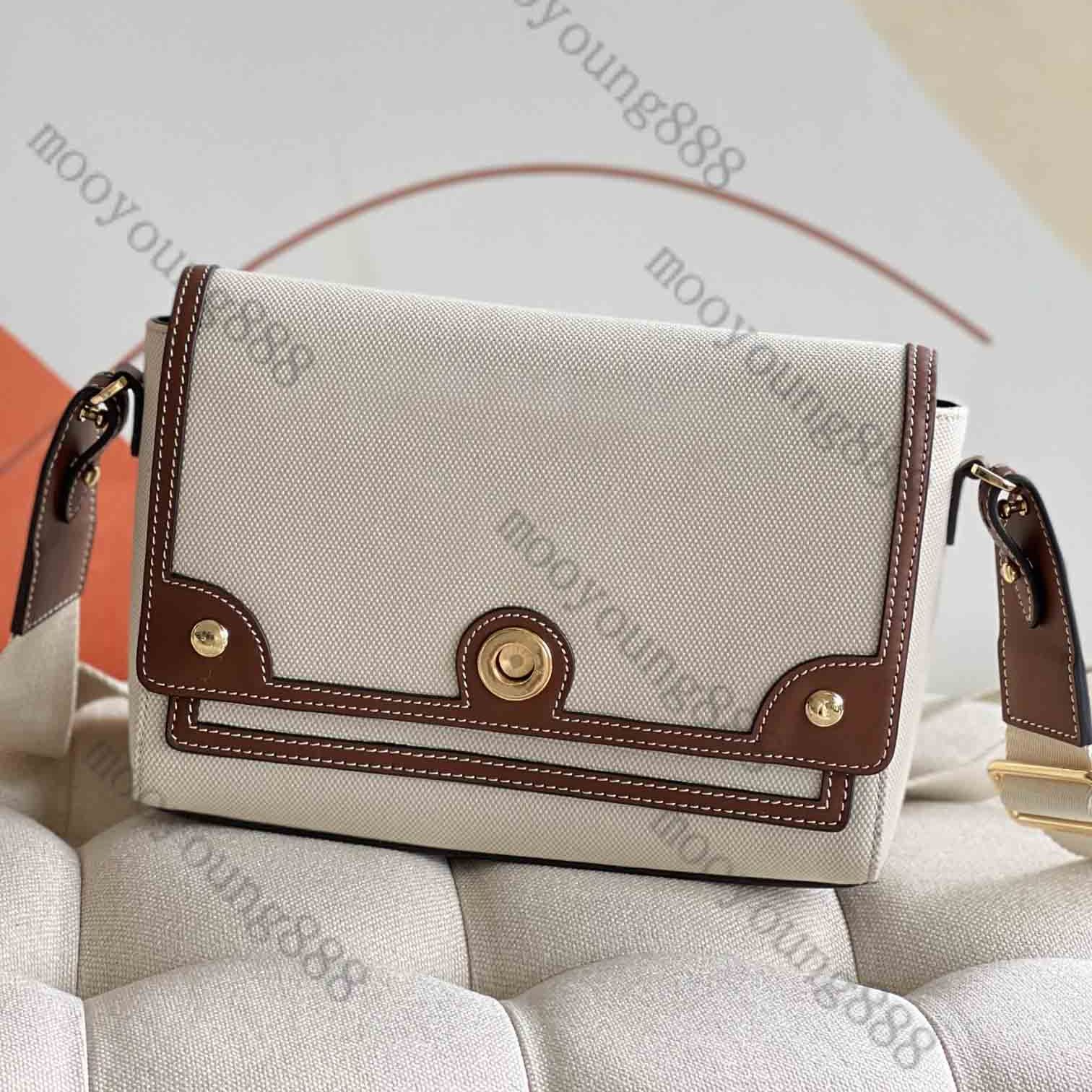 Brown (Store:mooyoung888)