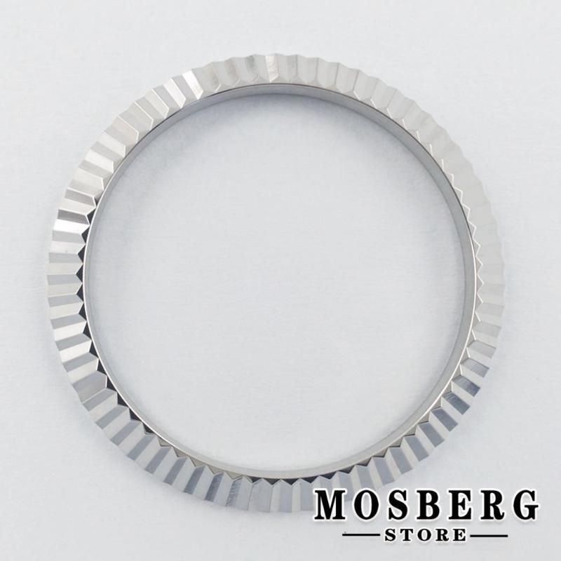 Silver 2 39mm x 32,3mm