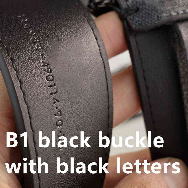 B1 Black Buckle + Schwarze Buchstaben