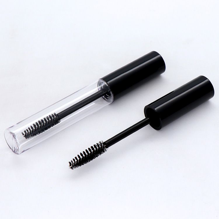 Black Deckel Mascara.