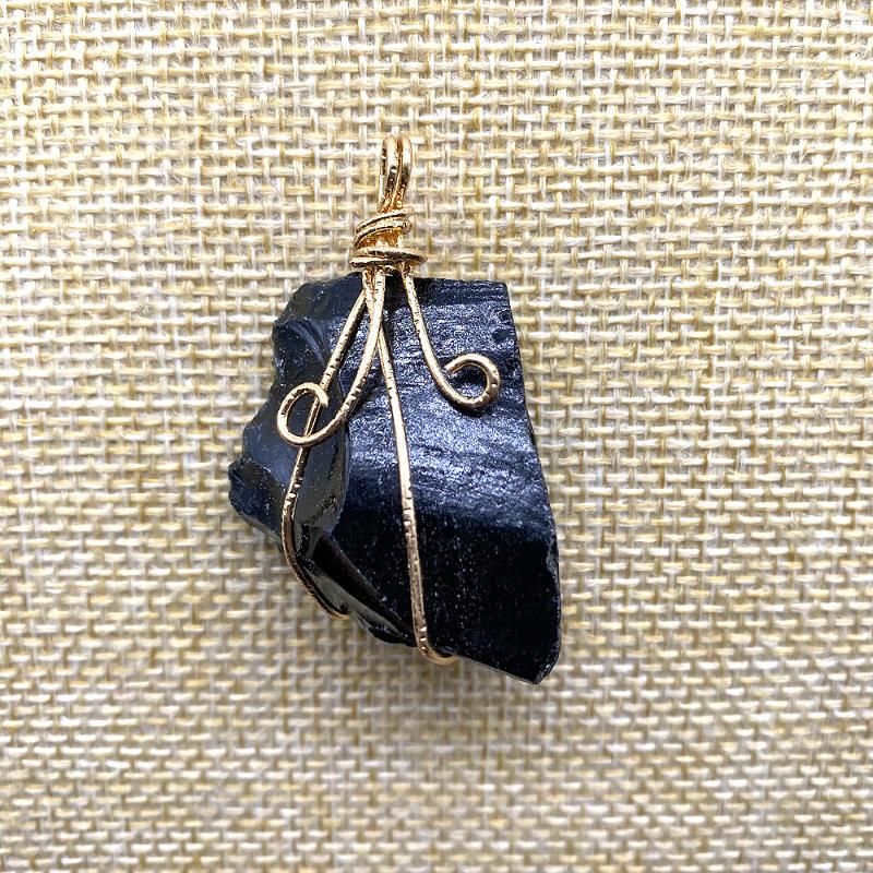 Pendant Necklaces Natural Raw Stone Handmade Wrap Wire Twisted Irregular Crystal NecKLACEPendant_voghion.com