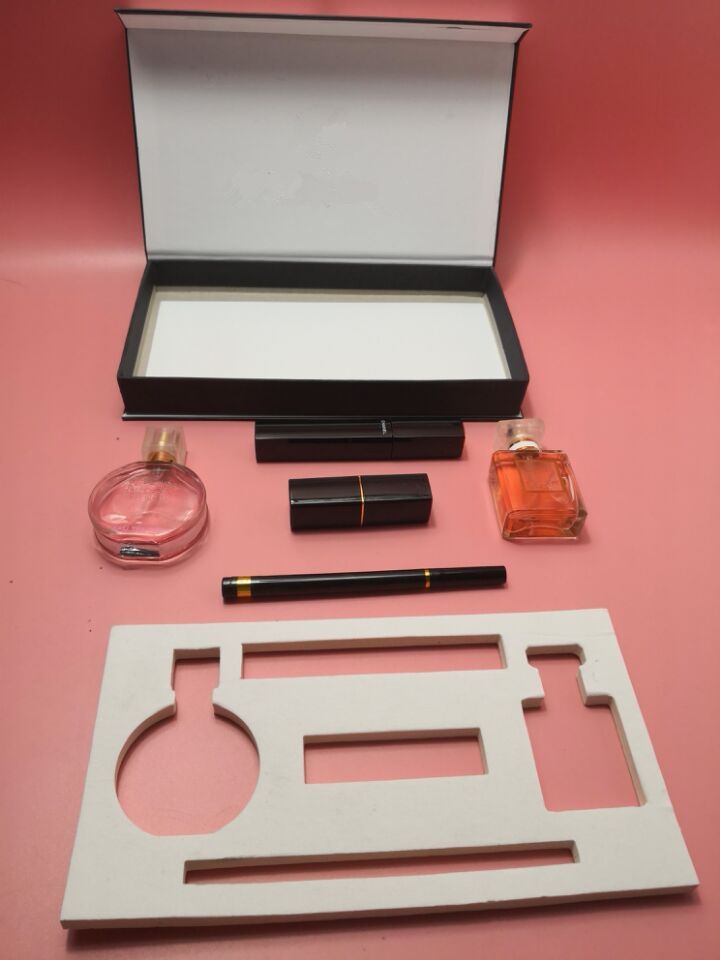 Top 5 In 1 Makeup Gift Set Perfume Cosmetics Collection Mascara Eyeliner  Lipstick Parfum Kit From King2028, $14.71