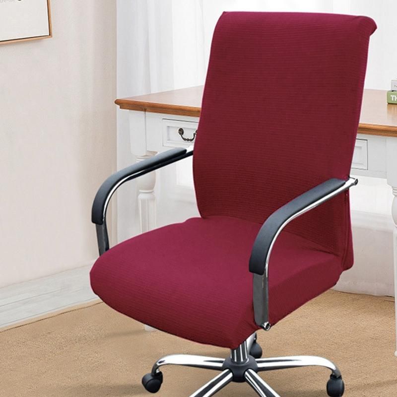 cubierta de silla roja