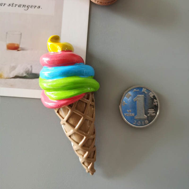 カラフルなアイスクリーム