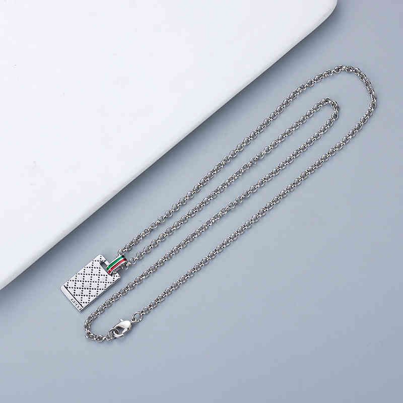 Pendant + Pearl Chain - Color Retentio