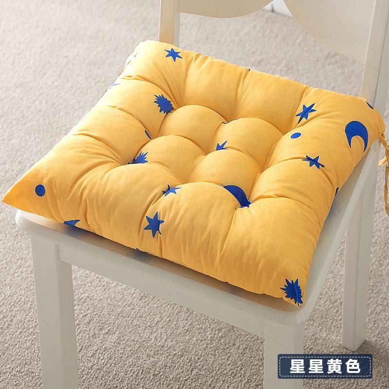 Cushion yellow star