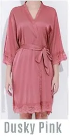 Robe rosa sombrio