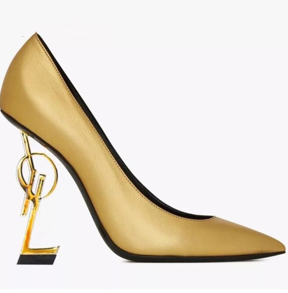 Talons d'or et d'or