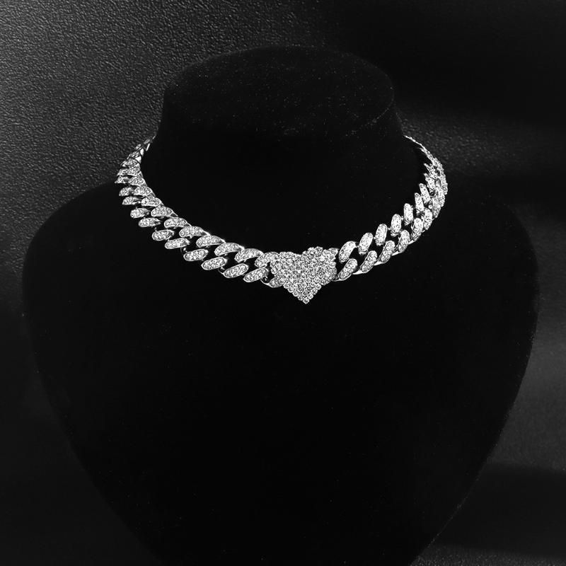 Correntes Iced Out Miami Curb Cuban Chain Colar para mulheres Cor Dourada Bling Pavimentada Strass Link Gargantilha Punk_voghion.com