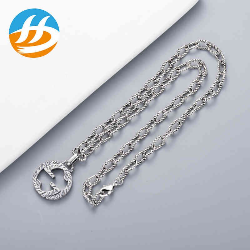 Pendant + Twist Chain - High Quality