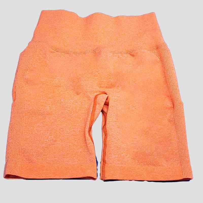 Shorts laranja
