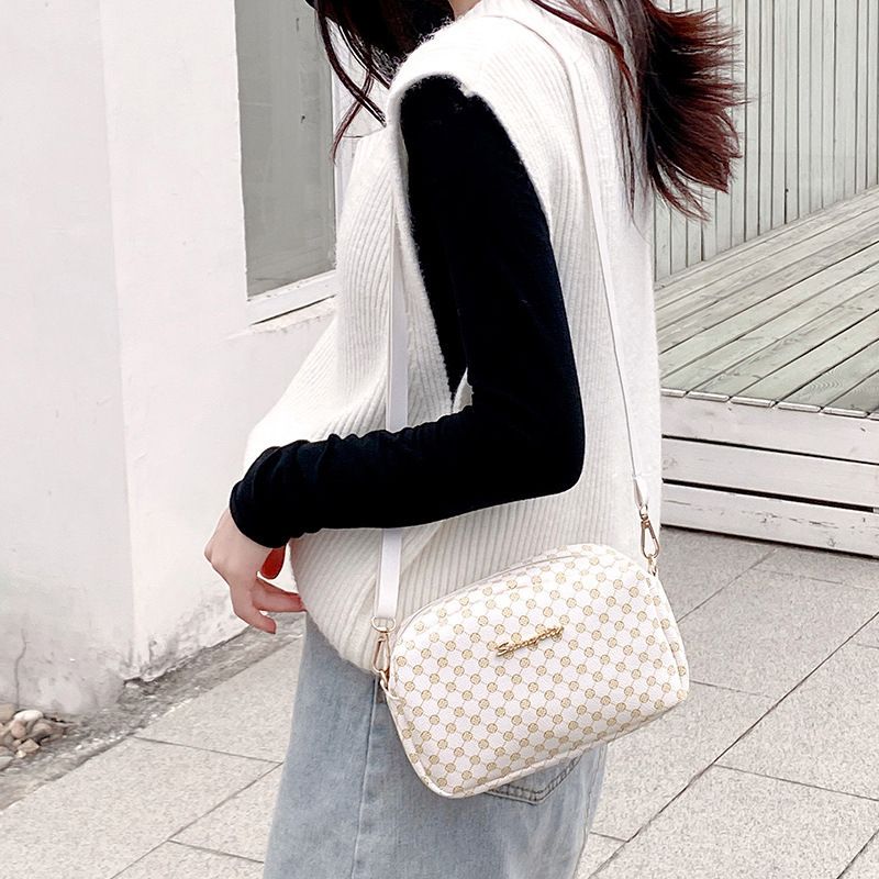 Fashion Tassel Small Messenger Bag For Women Trend Lingge Embroidery Female  Shoulder Bag Fashion Chain Ladies Crossbody Bags 220627 From Kua06, $7.91
