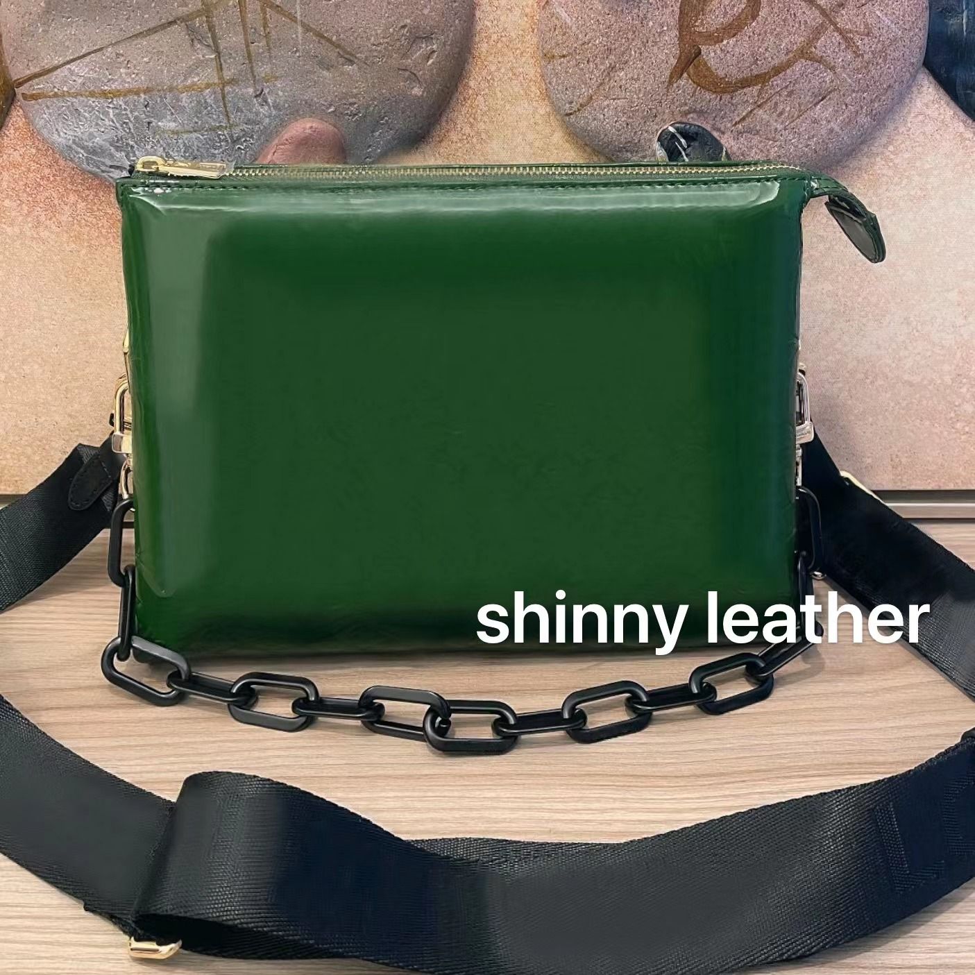 shinny lädergrönt