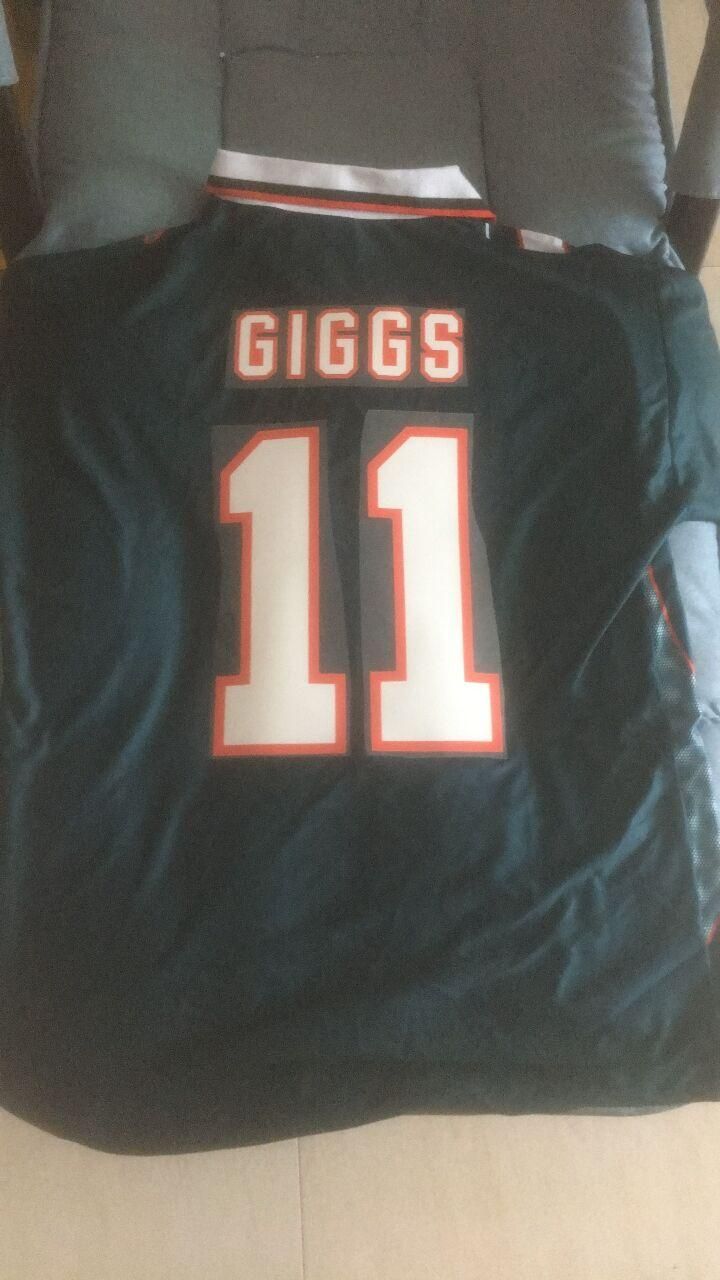 11 giggs