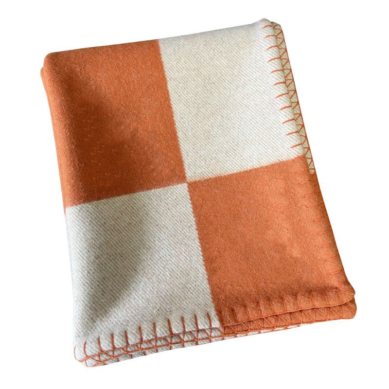Оранжевое одеяло
