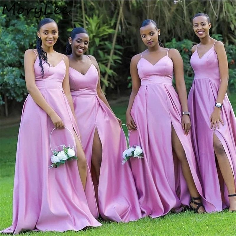 Impresionantes vestidos de dama de honor violeta African Girls Sexy Spaghetti Straps dividido Largo País Jardín Impresionantes vestidos de dama de honor violeta African Girls Sexy Spaghetti Straps dividido Largo País Jardín