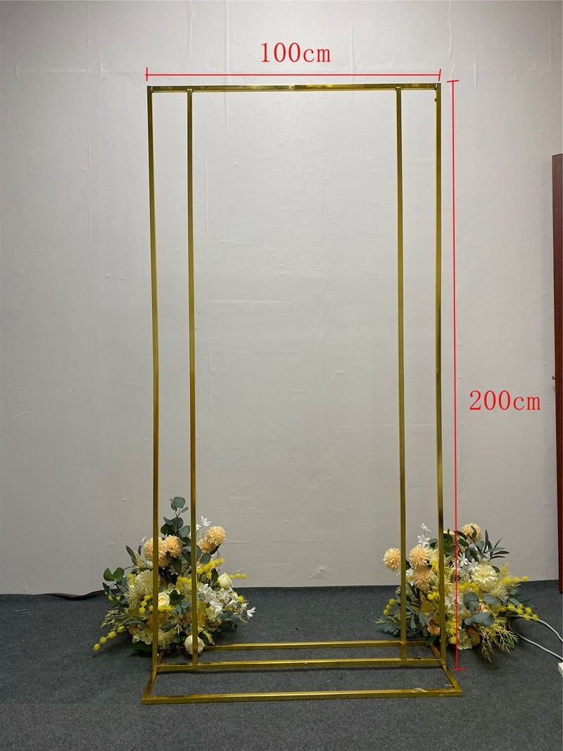 180 cm de altura e 100 cm de diâmetro dourado