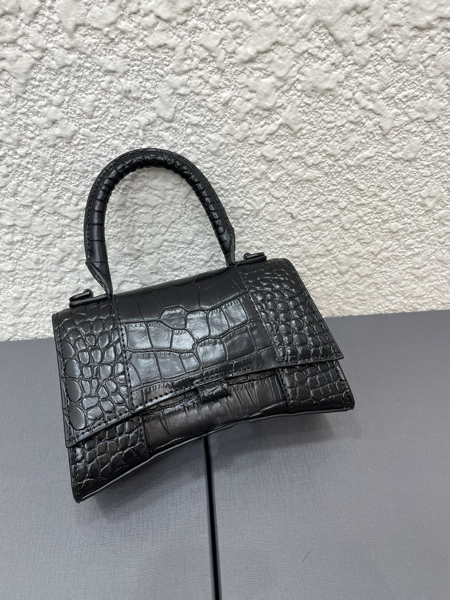 Black crocodile+Black Buckle