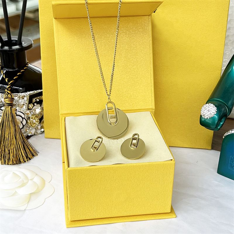 Earring+Necklace with box