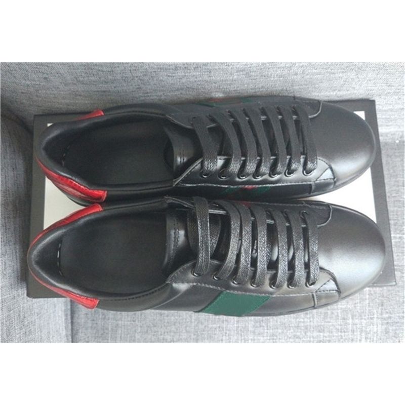 Blackred/green